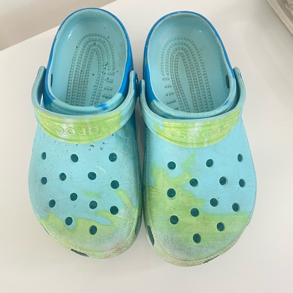 Crocs tye dye green and‎ blue Y 3 - Picture 1 of 3